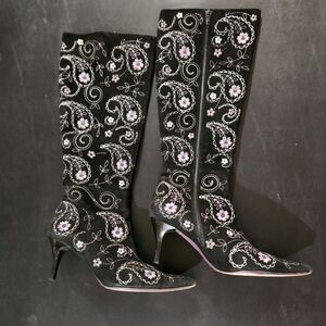 Richard Tyler Black and Purple Embroidered Heeled Boots